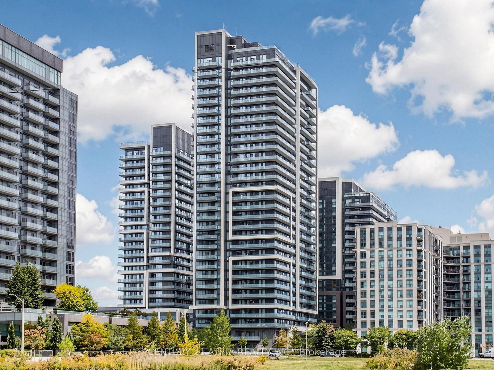 105-oneida-crescent-richmond-hill-ontario-n13858364