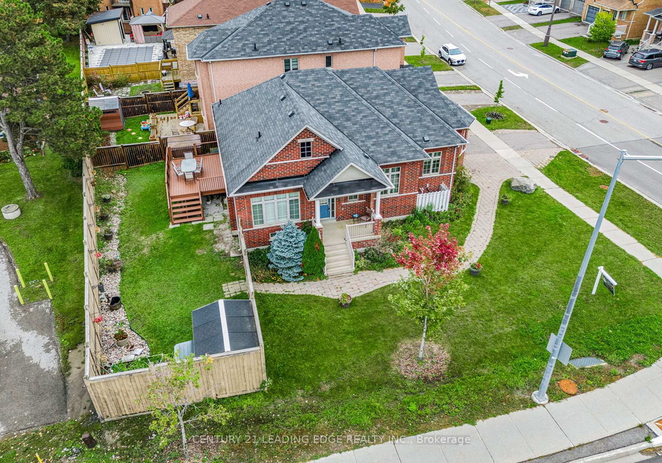 1-hare-farm-gate-whitchurch-stouffville-ontario-n13859022
