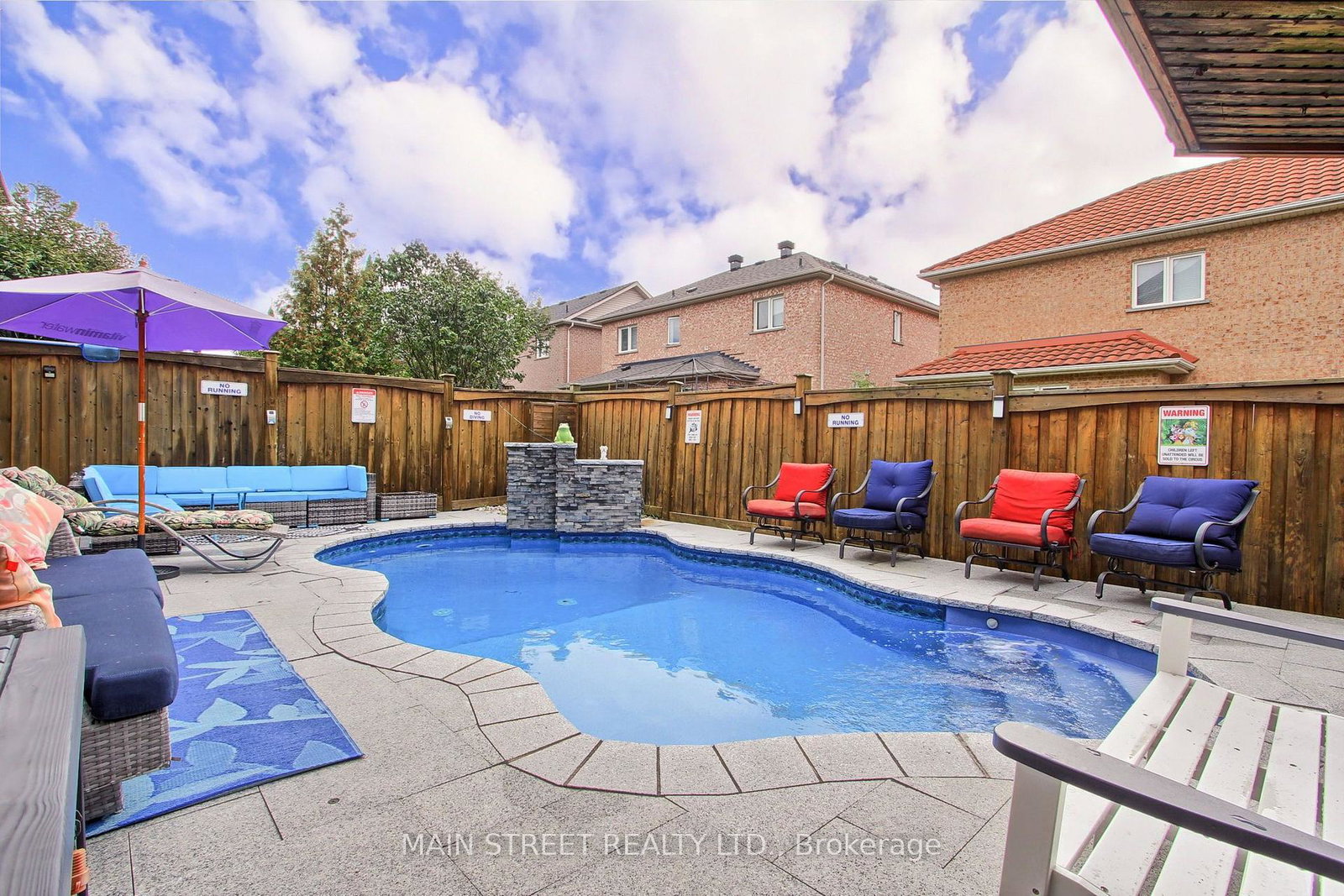 196-wainscot-avenue-newmarket-ontario-n13859146