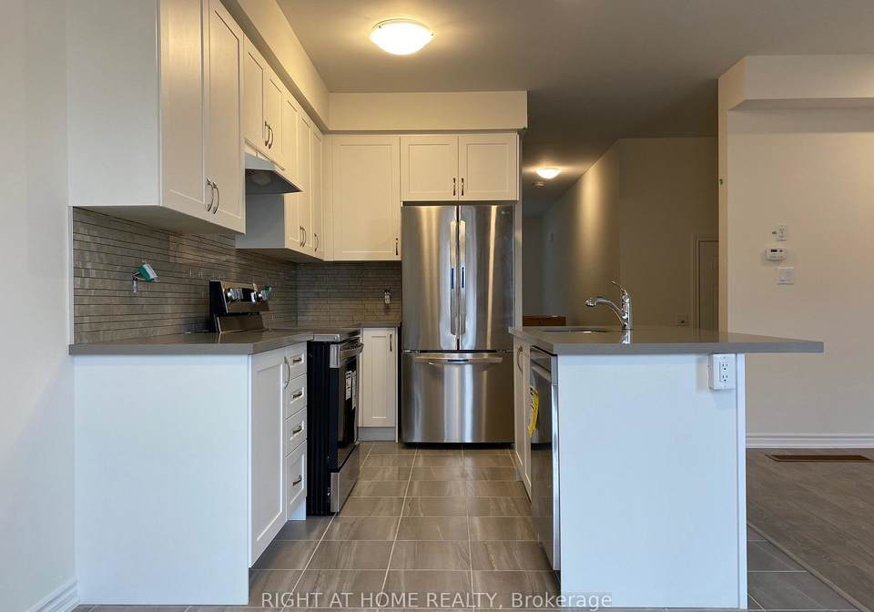 2250-grainger-loop-innisfil-ontario-n13859542