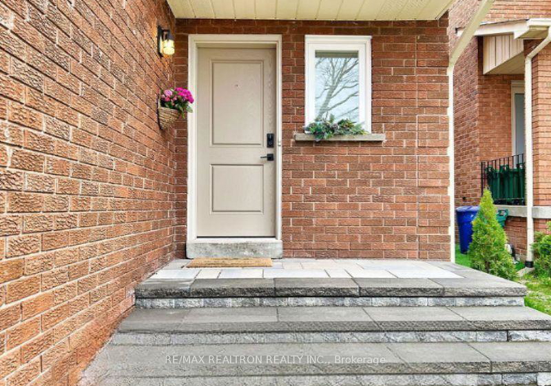 9-checker-court-vaughan-ontario-n13859770