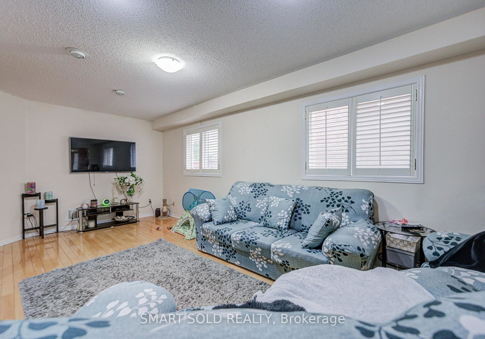 68-harmony-road-vaughan-ontario-n13860332