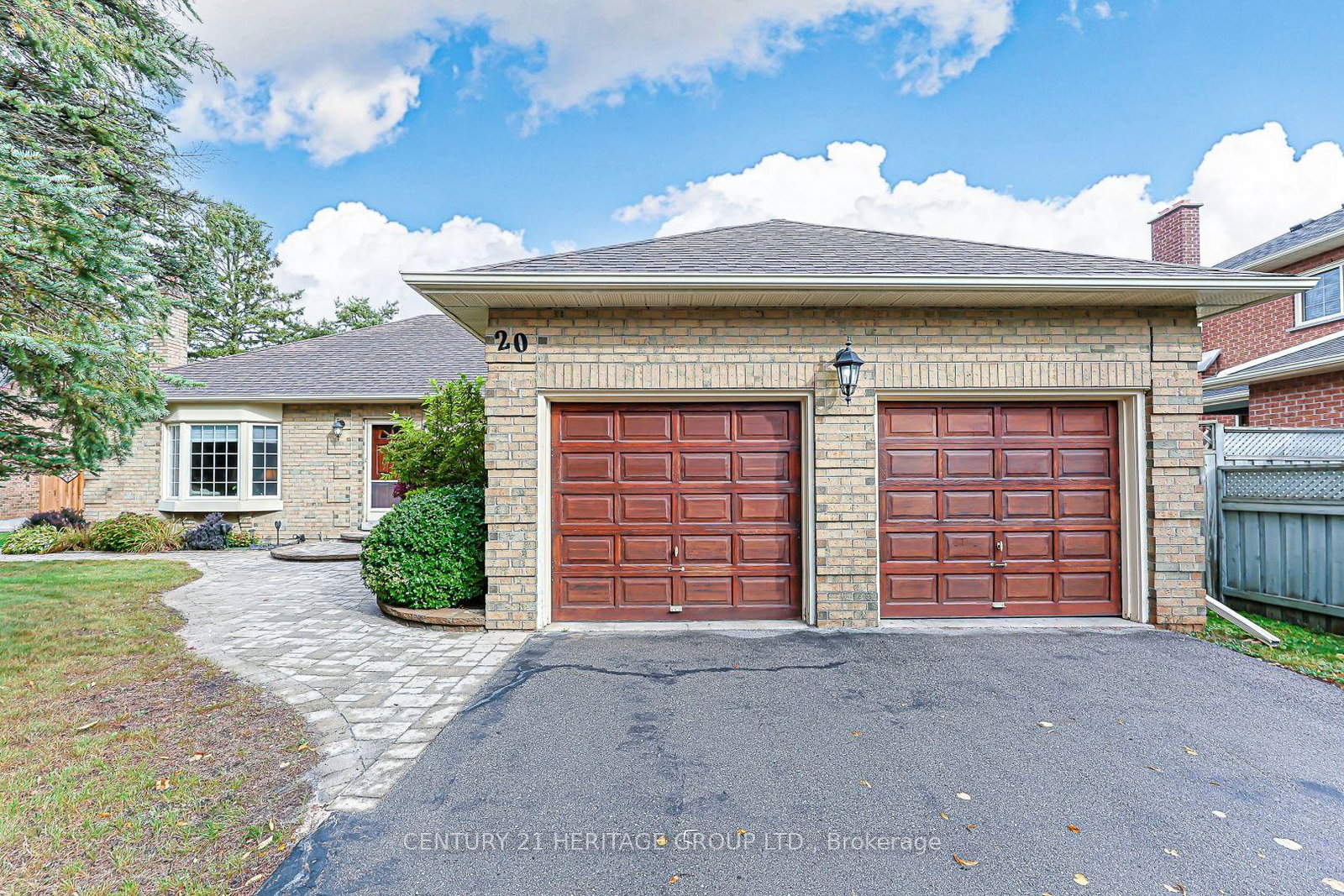 20-simmons-crescent-aurora-ontario-n13860576