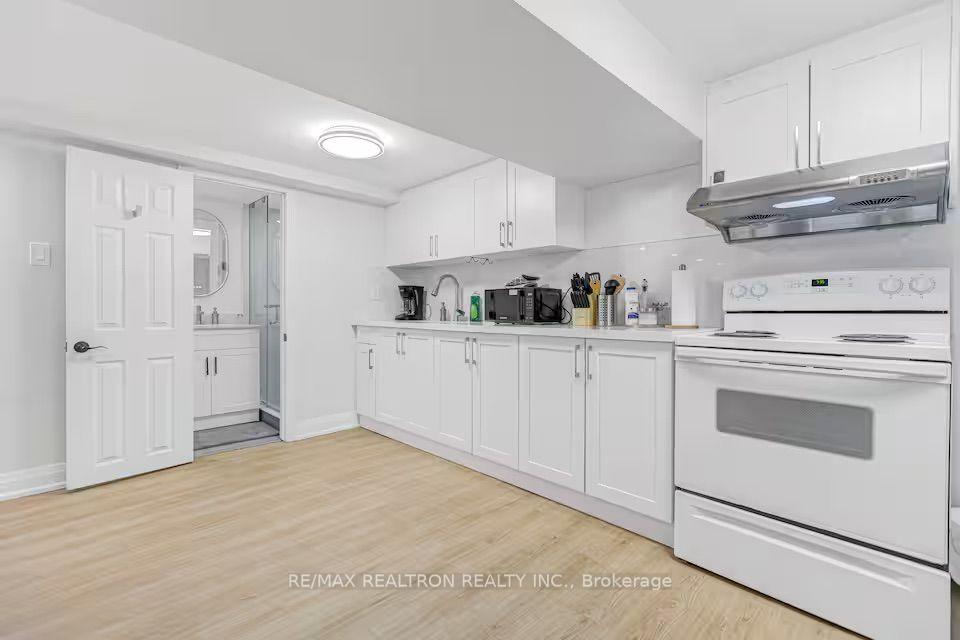 377-taylor-mills-drive-n-richmond-hill-ontario-n13861432