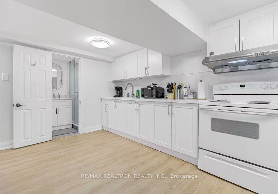377-taylor-mills-drive-n-richmond-hill-ontario-n13861432