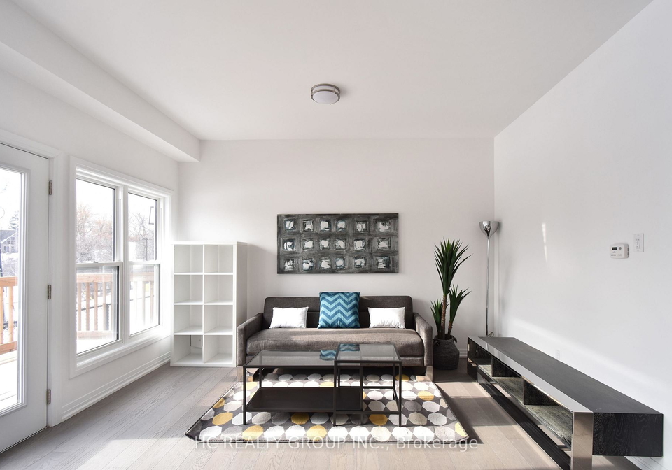 2-yans-way-markham-ontario-n13861614