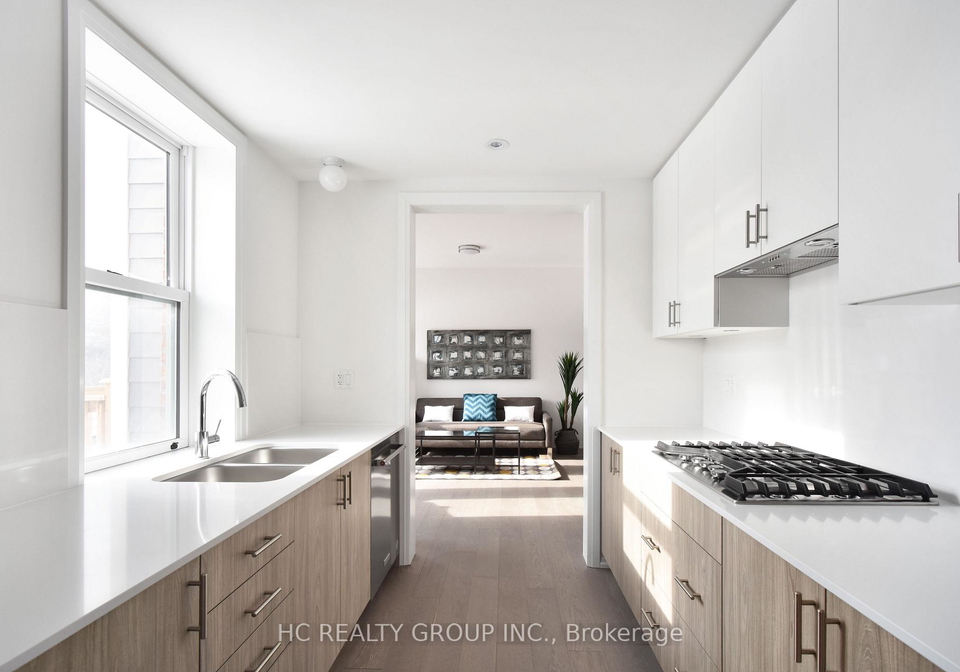 2-yans-way-markham-ontario-n13861614
