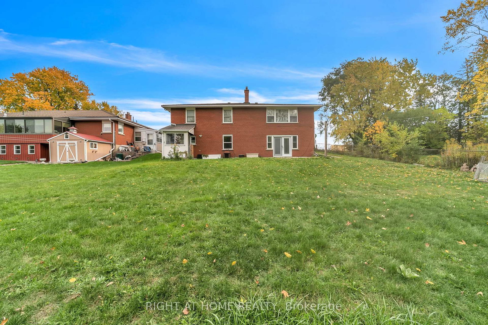22-hamilton-drive-newmarket-ontario-n13862596