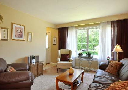 60-lindsay-avenue-newmarket-ontario-n2668397