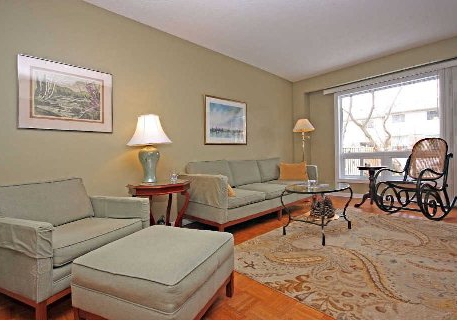 8-camelot-way-markham-ontario-n2863539