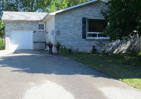 9-west-street-georgina-ontario-n3023624
