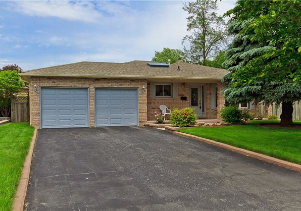 96-cardinal-crescent-newmarket-ontario-n3238076