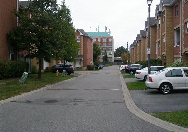 5-maple-park-way-markham-ontario-n3332452