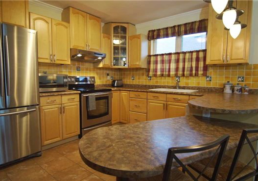 8-corbett-crescent-aurora-ontario-n3644875