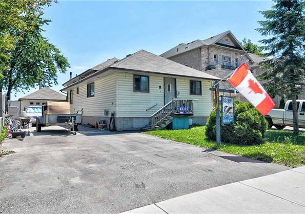 239-lakeland-crescent-richmond-hill-ontario-n4214348
