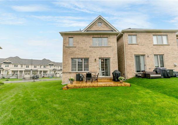 332-luck-court-newmarket-ontario-n4293274
