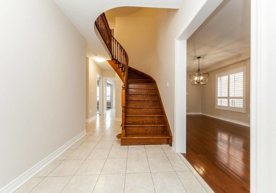 89-patti-mcculloch-way-newmarket-ontario-n4408304