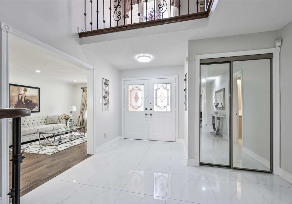 21-eastdale-crescent-richmond-hill-ontario-n4444593