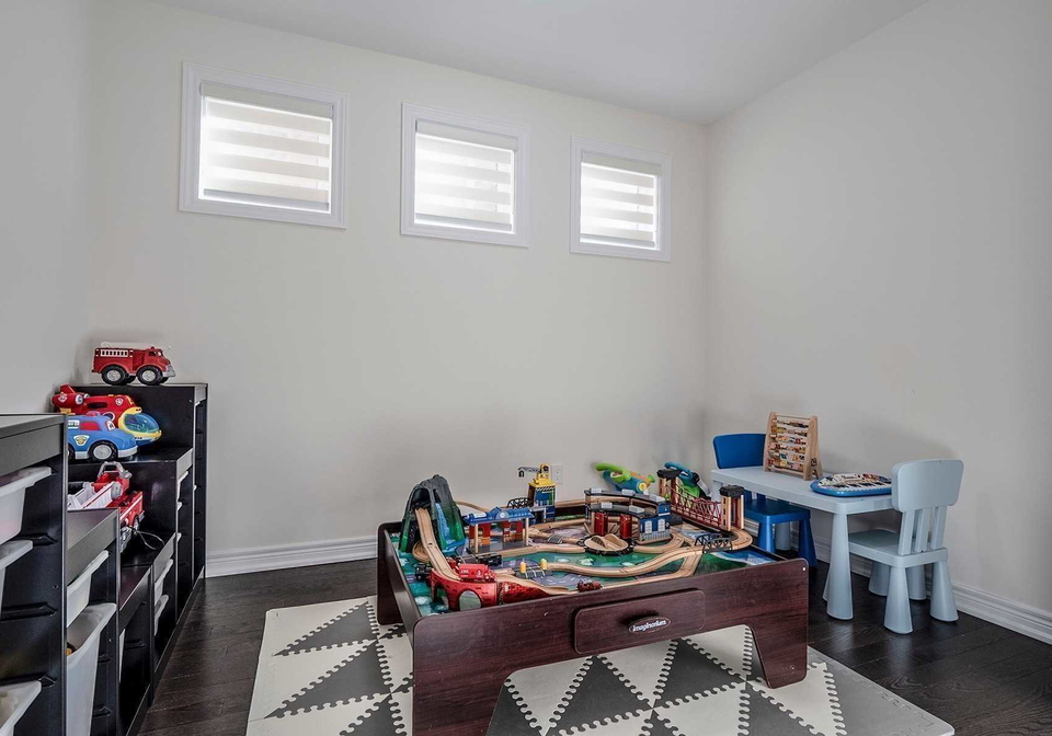 98-forest-edge-crescent-east-gwillimbury-ontario-n4562737