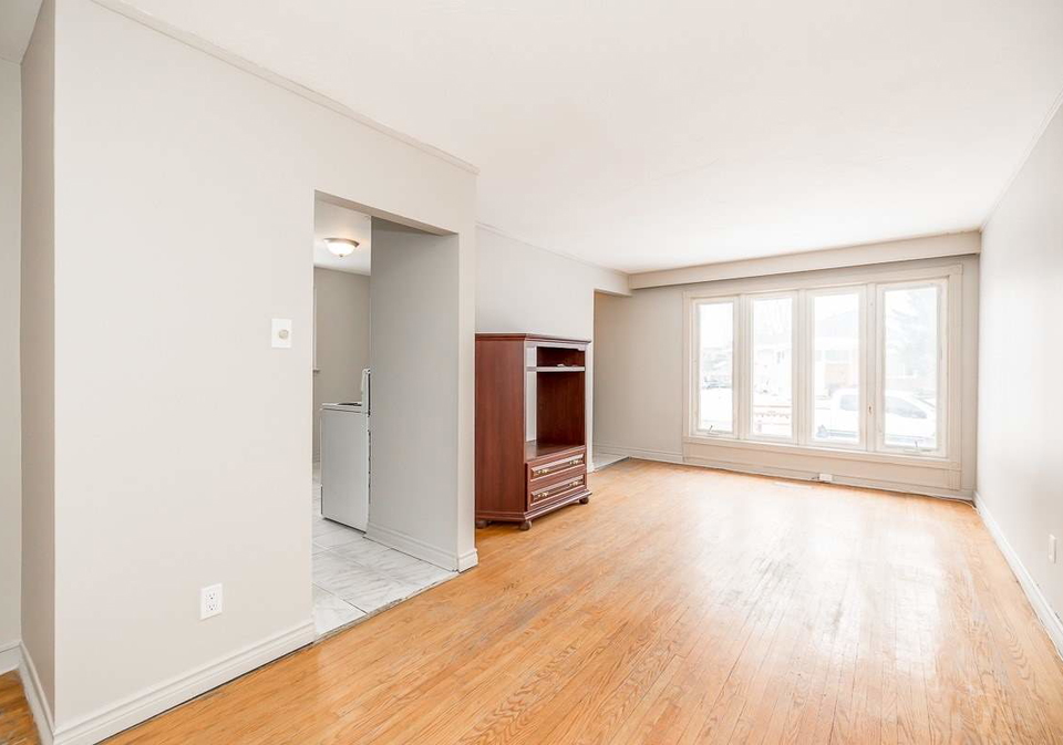 64-walter-avenue-newmarket-ontario-n4678659
