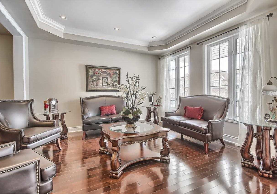 990-sherman-brock-circle-newmarket-ontario-n4698532