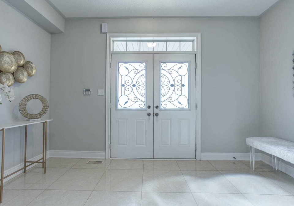 17-lady-karen-crescent-vaughan-ontario-n4771821