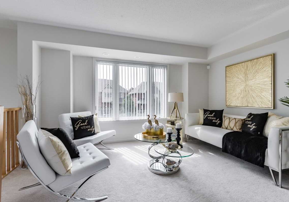 173-lewis-honey-drive-aurora-ontario-n4891755