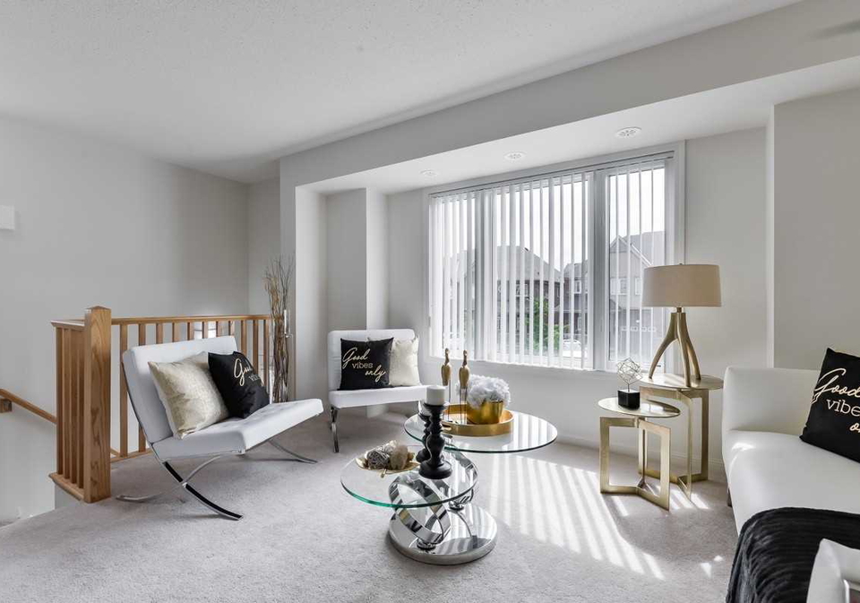 173-lewis-honey-drive-aurora-ontario-n4891755