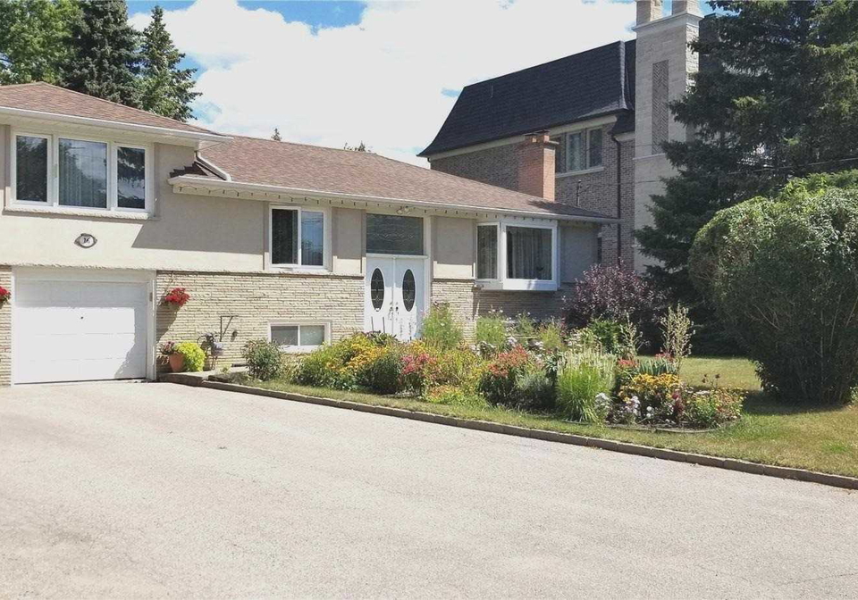 16-orlon-crescent-richmond-hill-ontario-n4897843
