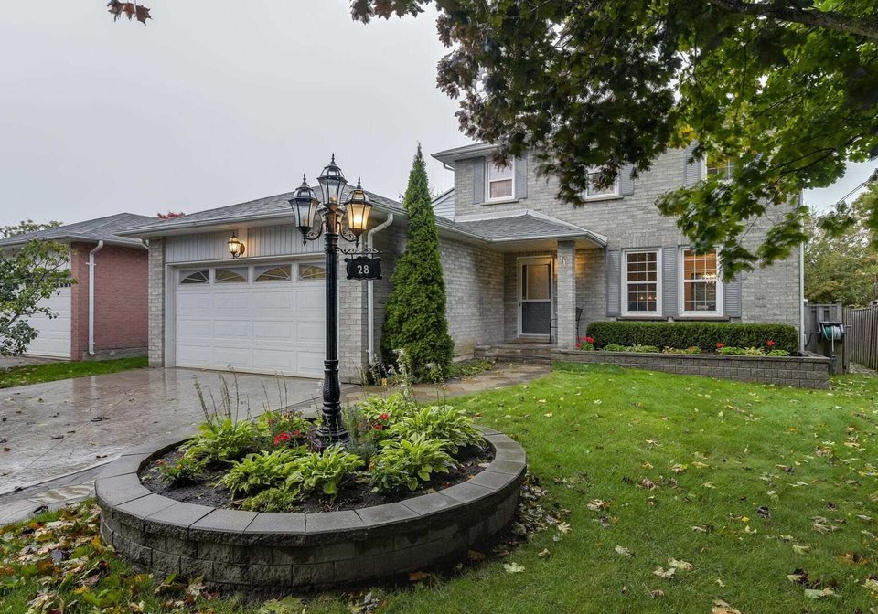 28-summerhill-road-east-gwillimbury-ontario-n4937828