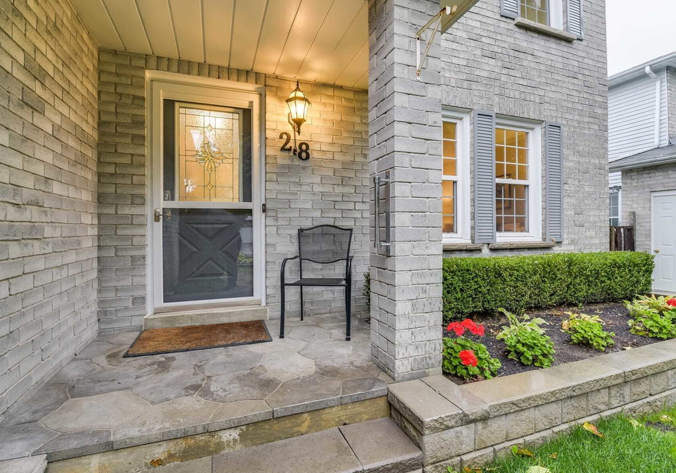 28-summerhill-road-east-gwillimbury-ontario-n4937828