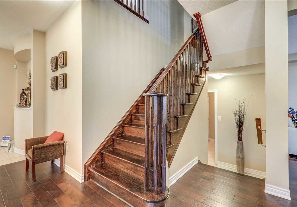 144-smoothwater-terrace-markham-ontario-n4954312