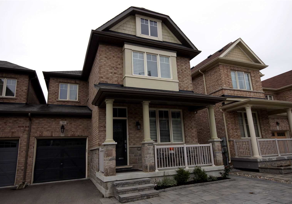 70-pavlova-crescent-richmond-hill-ontario-n4969638