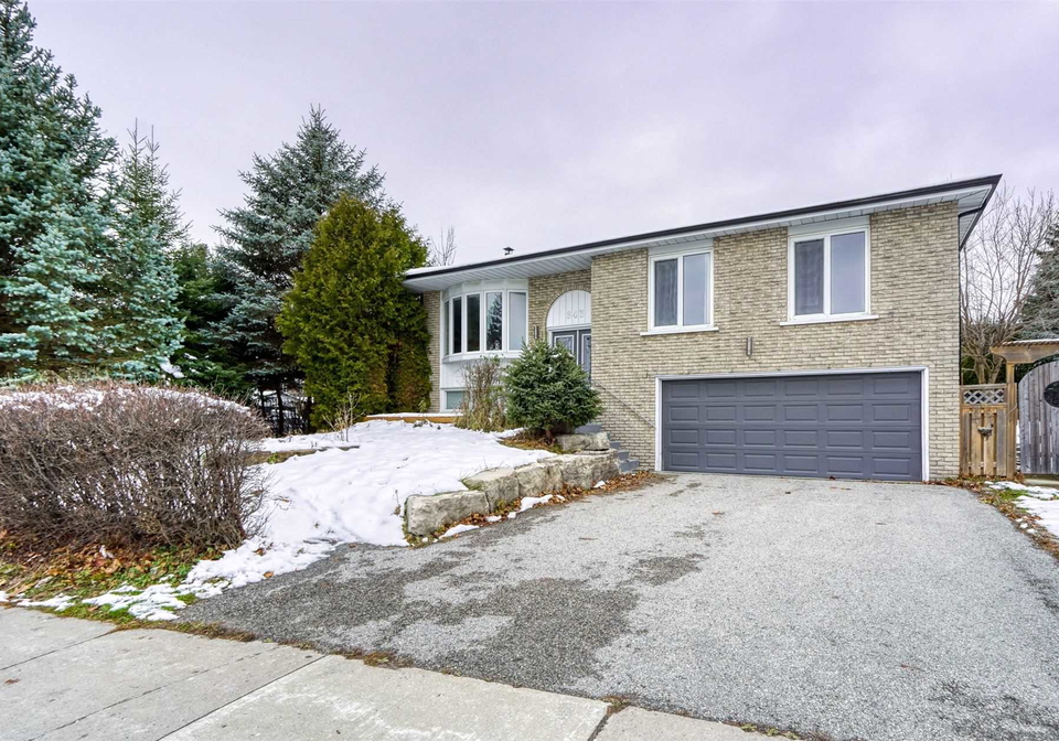 843-sparrow-road-newmarket-ontario-n4999801