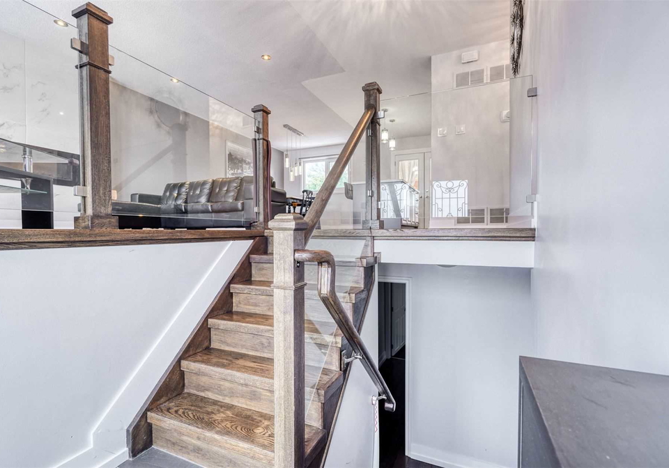 843-sparrow-road-newmarket-ontario-n4999801