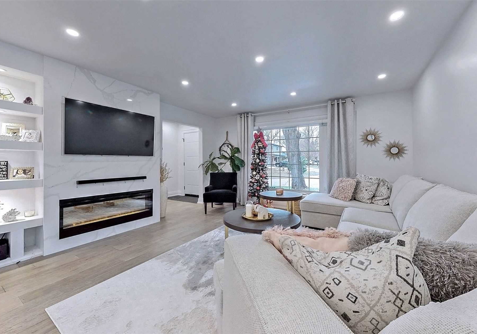 347-ella-court-newmarket-ontario-n5065249