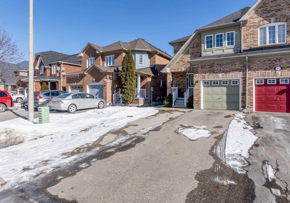 93-komura-road-vaughan-ontario-n5113493