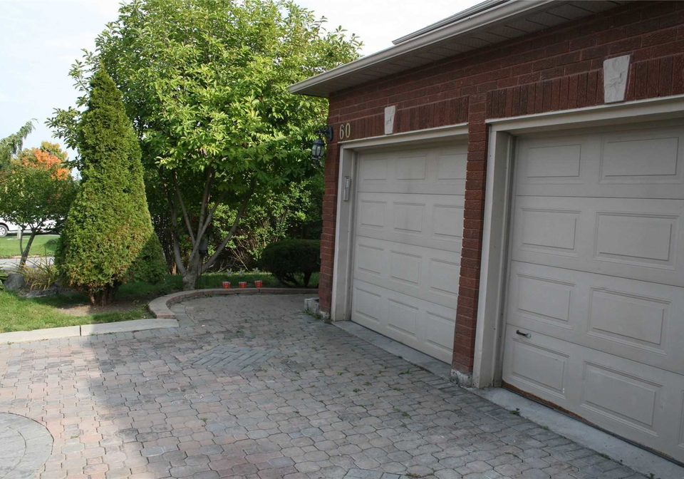 60-savage-road-newmarket-ontario-n5113525