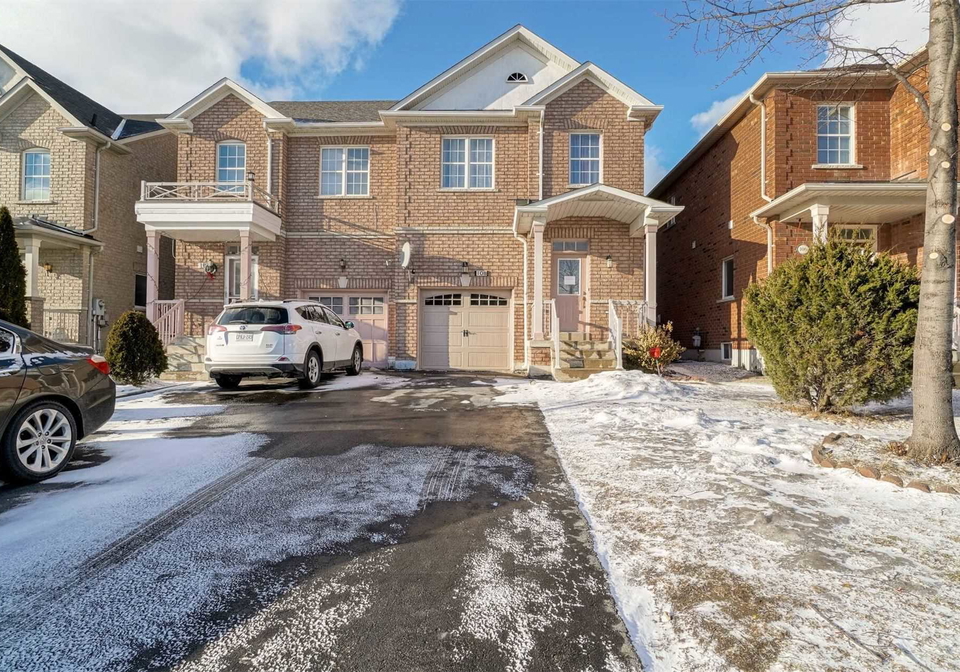 108-arco-circle-vaughan-ontario-n5117826