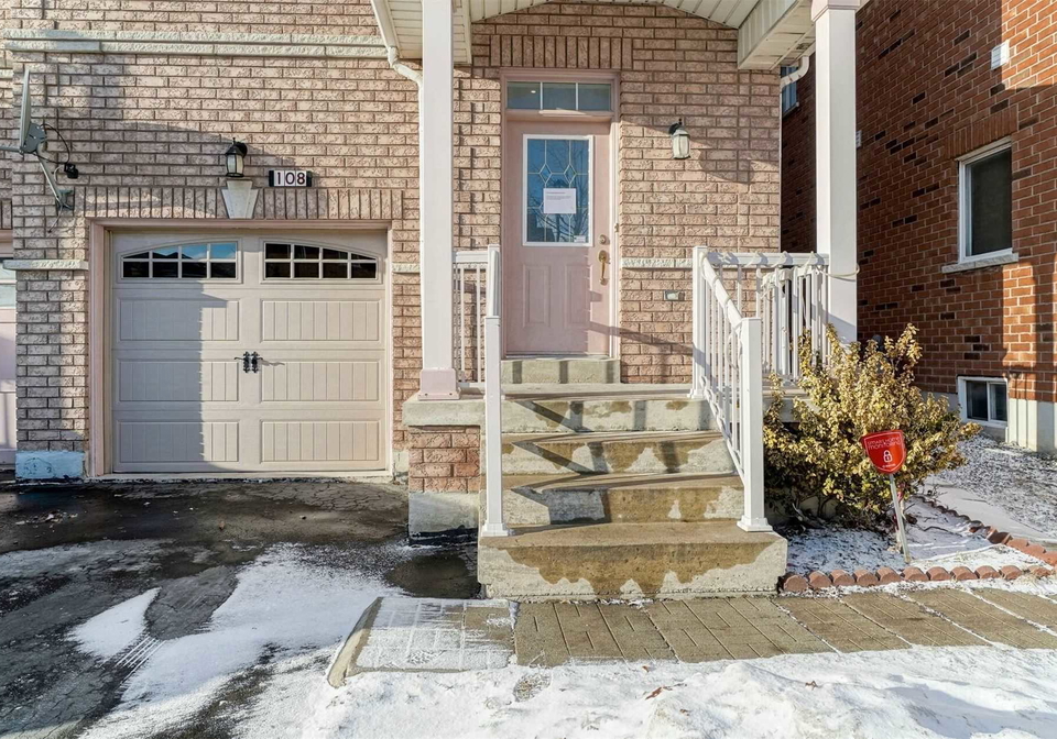 108-arco-circle-vaughan-ontario-n5117826