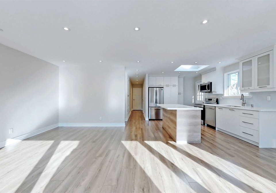 765-greenfield-crescent-newmarket-ontario-n5133399