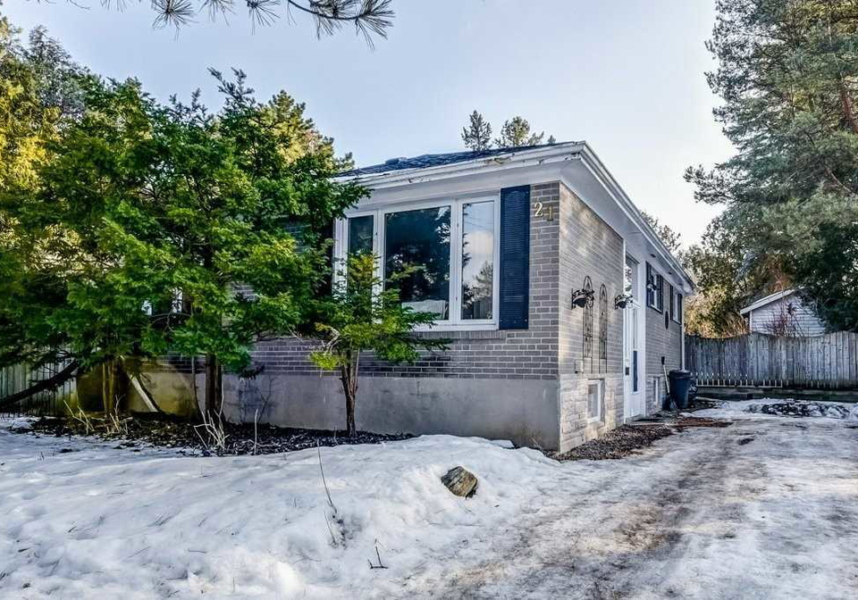21-algonquin-crescent-aurora-ontario-n5138333