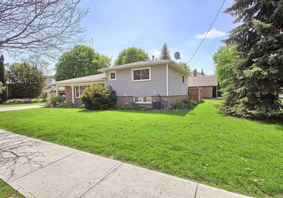 796-arnold-crescent-newmarket-ontario-n5242723