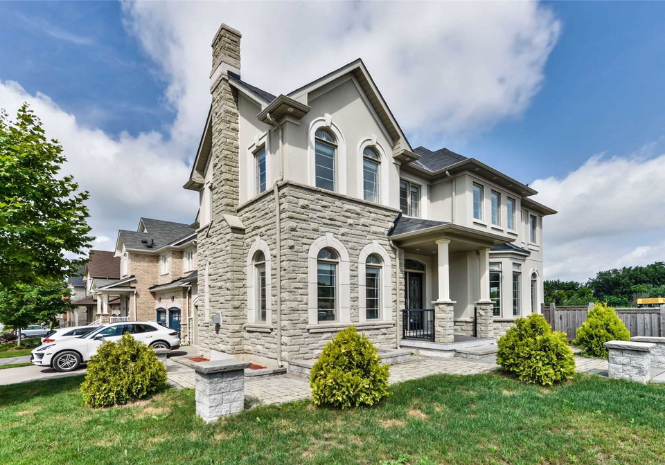 707-frank-hempen-court-newmarket-ontario-n5338165