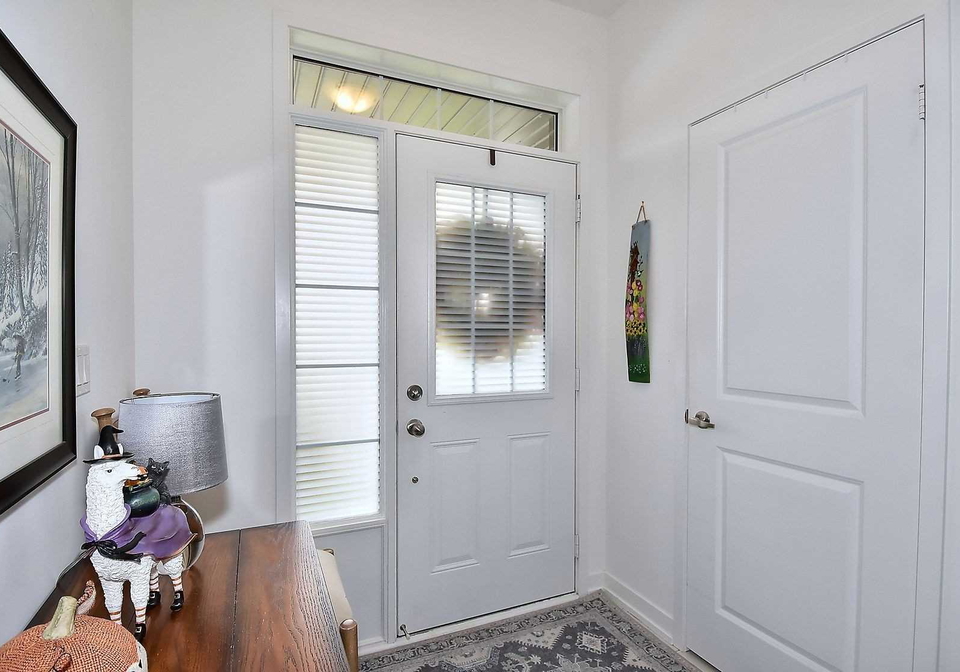 142-maguire-road-newmarket-ontario-n5415775