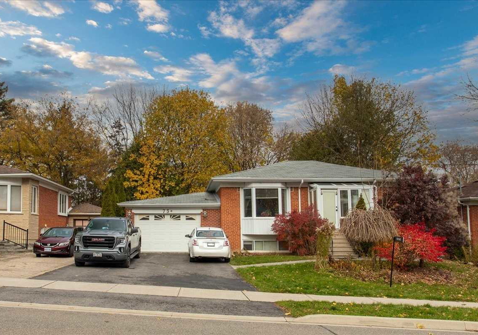 73-boothbay-crescent-newmarket-ontario-n5432704
