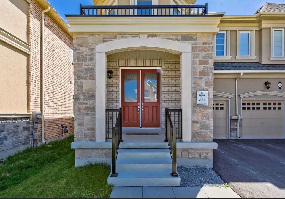 104-forest-edge-crescent-east-gwillimbury-ontario-n5446577