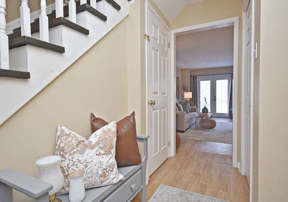 68-oakridge-court-east-gwillimbury-ontario-n5478237