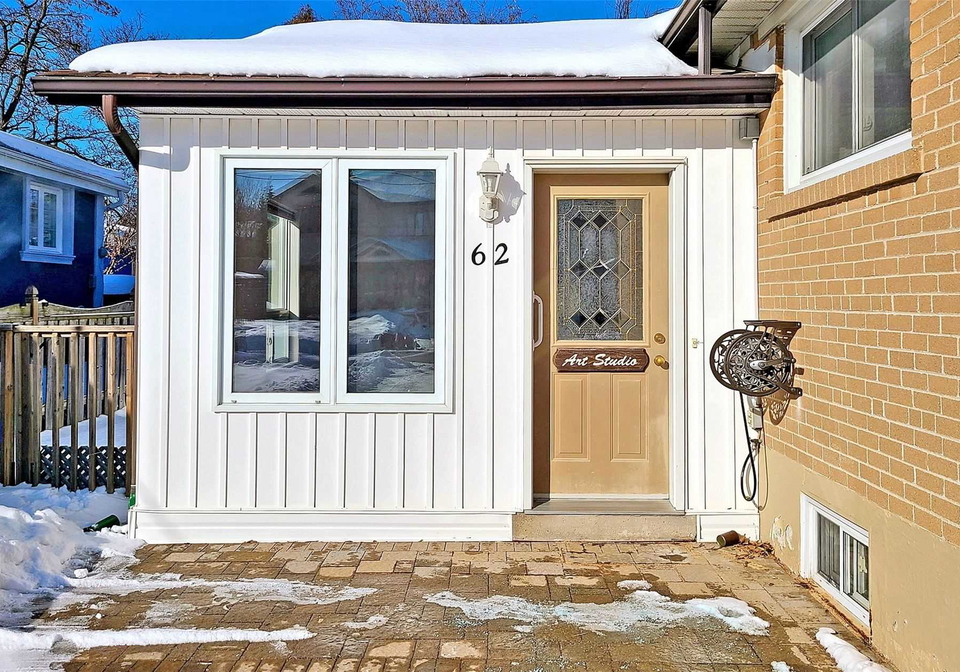 62-child-drive-aurora-ontario-n5482330
