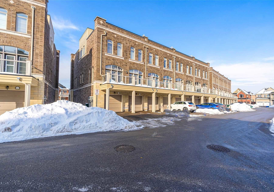 208-glad-park-avenue-whitchurch-stouffville-ontario-n5496645